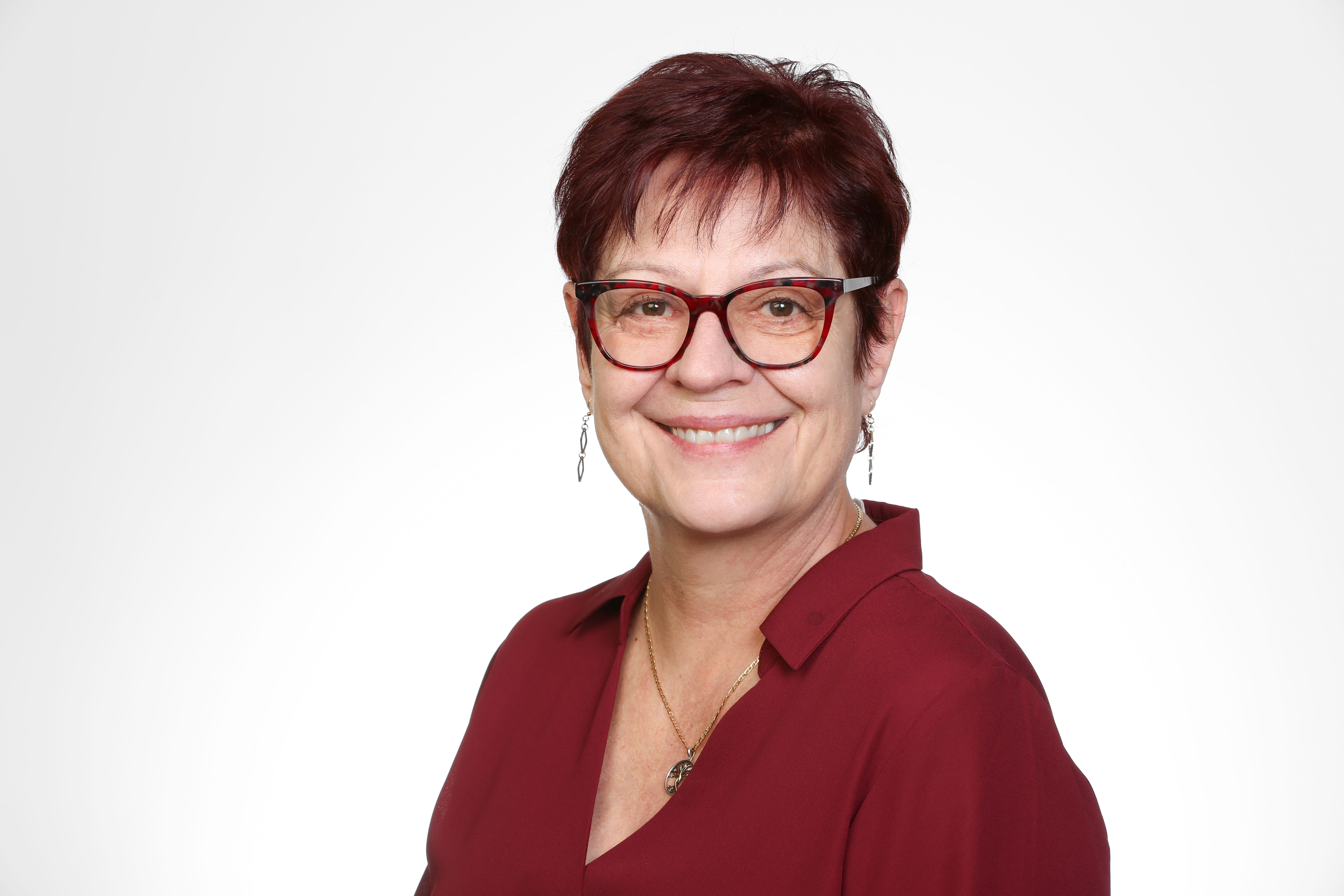 Silvia Hindes